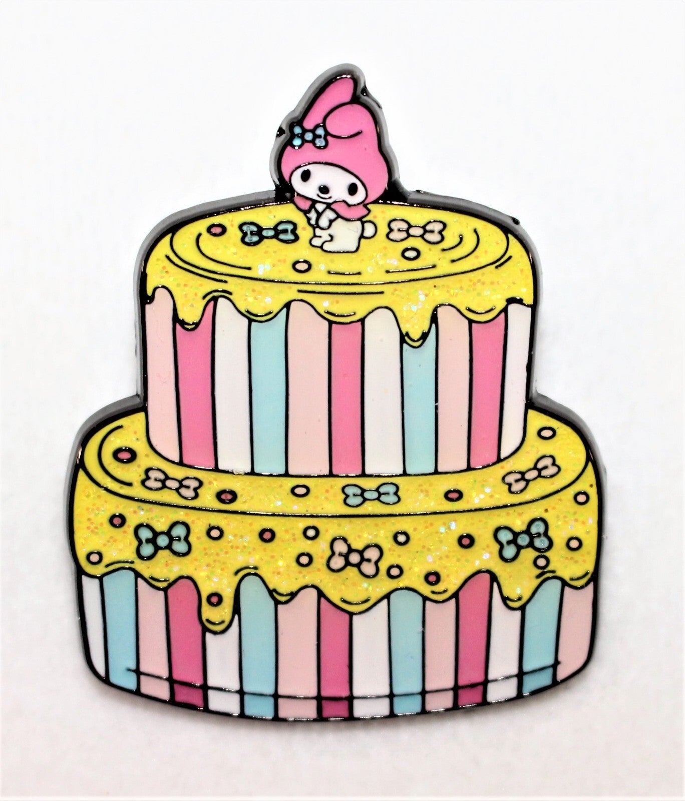 Loungefly x Hello Kitty and Friends Cake Blind Box Enamel Pin