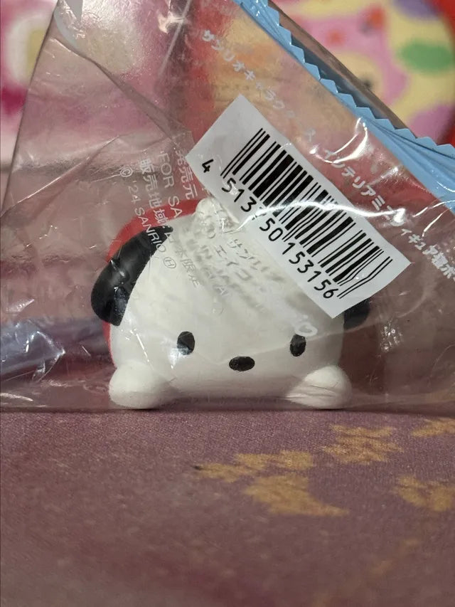 Pochacco Interior Mini Figure (For Sale in Japan Only)